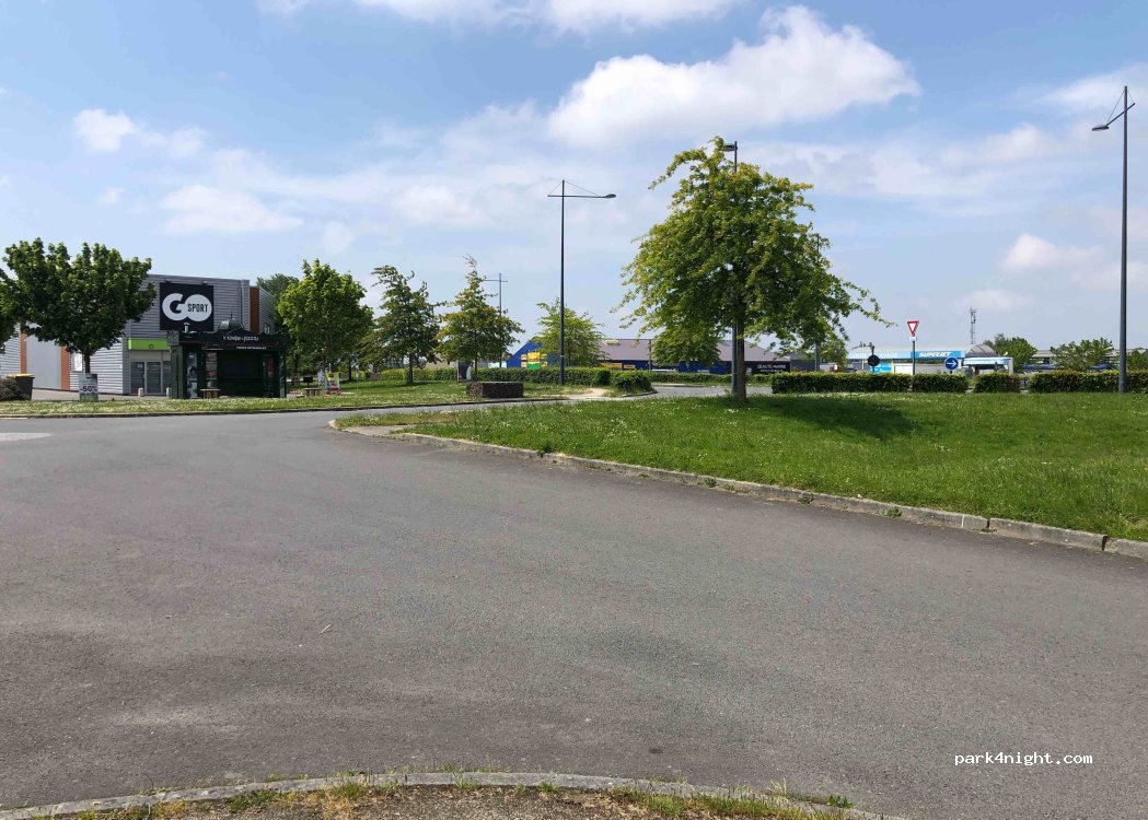 (35290) Saint-Méen-le-Grand - Rue Louis Braille — foto 3