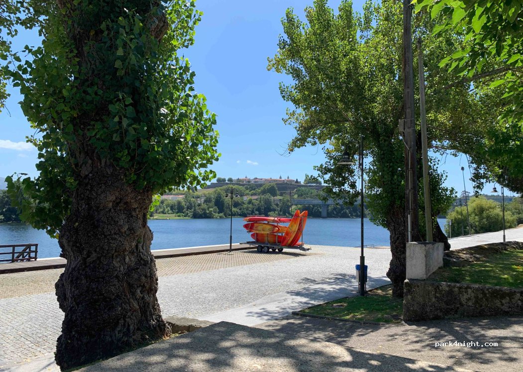 (36700) Tui - 15 Rúa Barca — foto 2