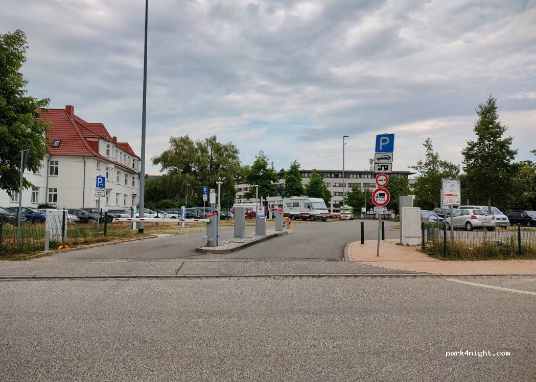 Altstadtparkplatz Grüne Straße — foto 3