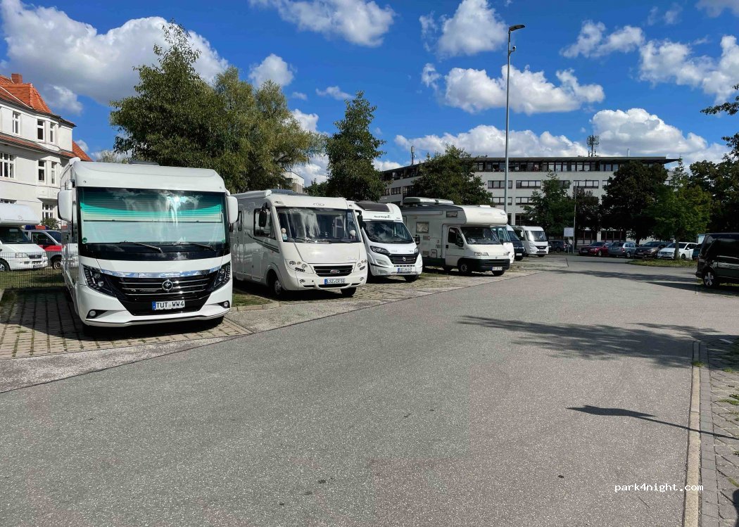 Altstadtparkplatz Grüne Straße — foto 4