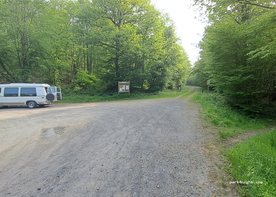(08090) Damouzy - Unnamed road — foto 2