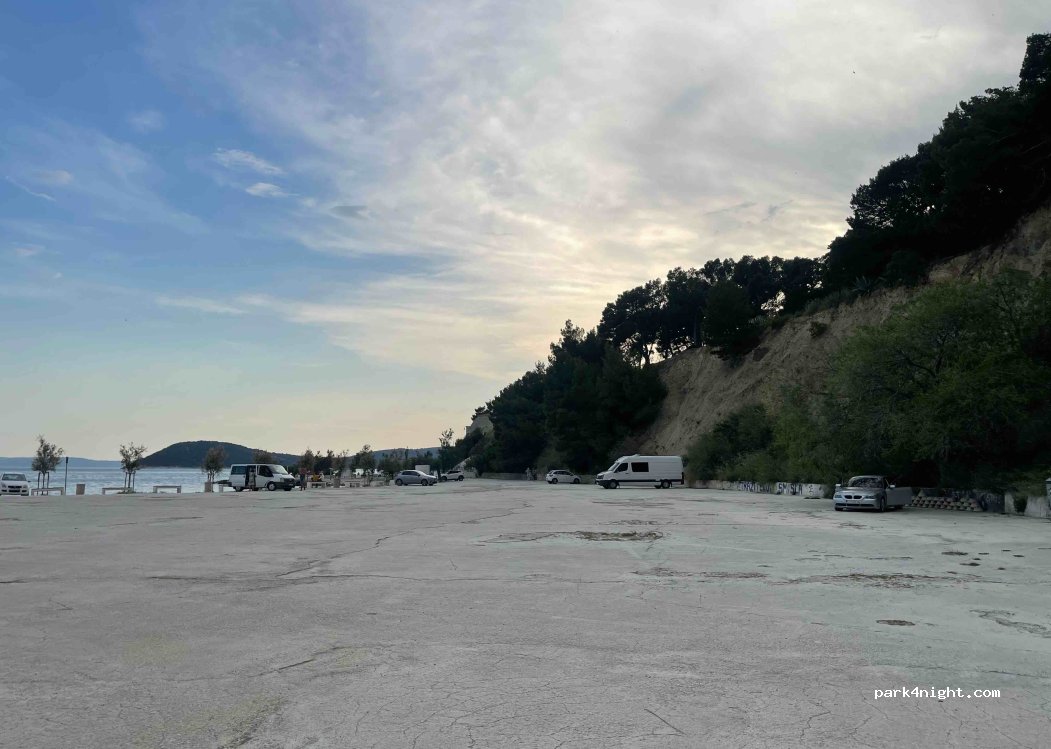 (21000) Split - 39 Šetalište Ivana Meštrovića — foto
