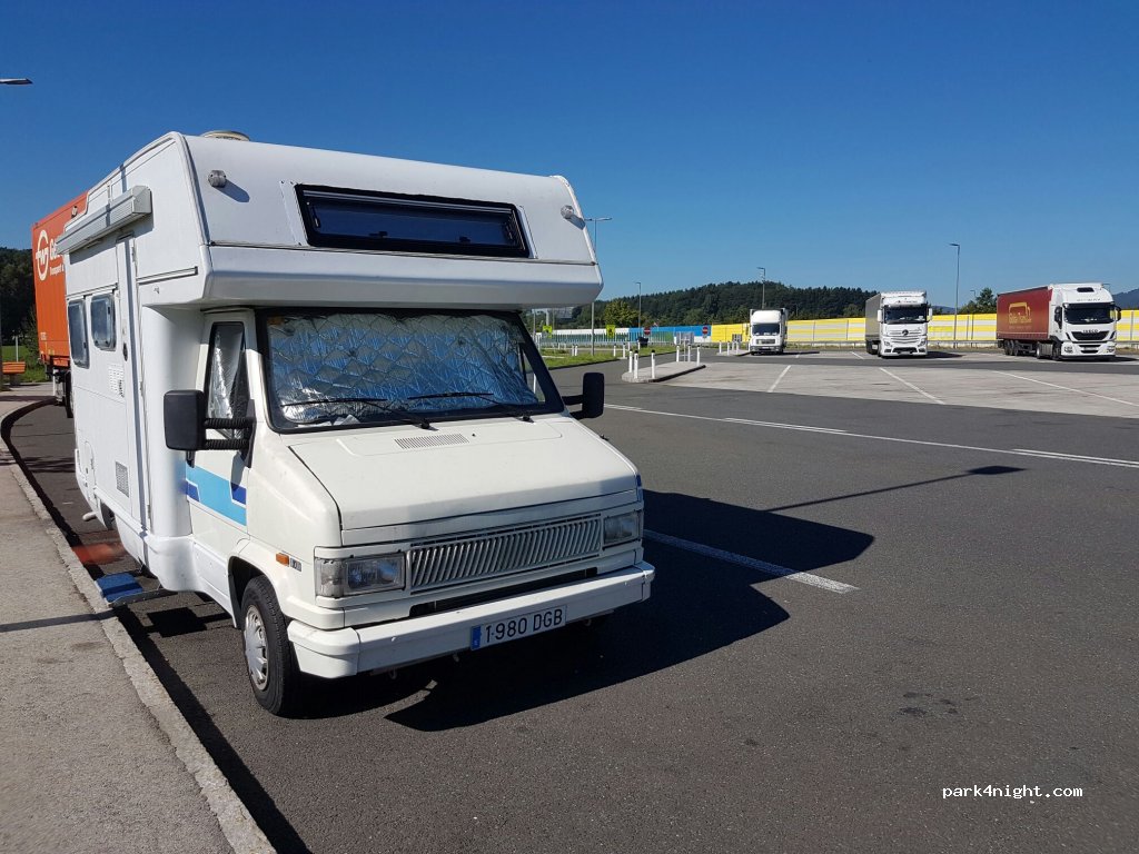 (4880) Strass im Attergau - Westautobahn — foto
