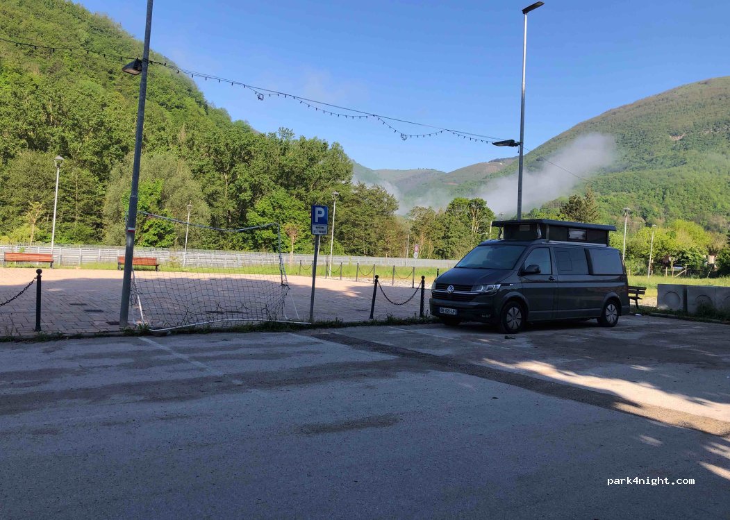 (02011) Grisciano - 173 Largo della Repubblica — foto