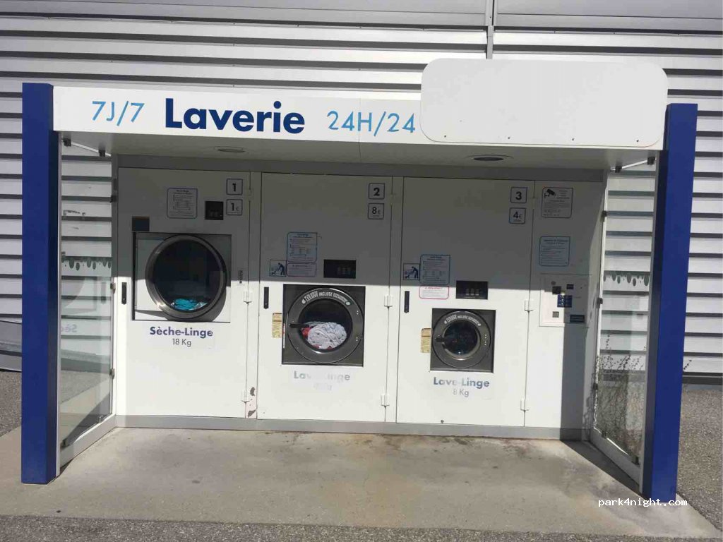 (04320) Entrevaux - 335 Cournillons — foto