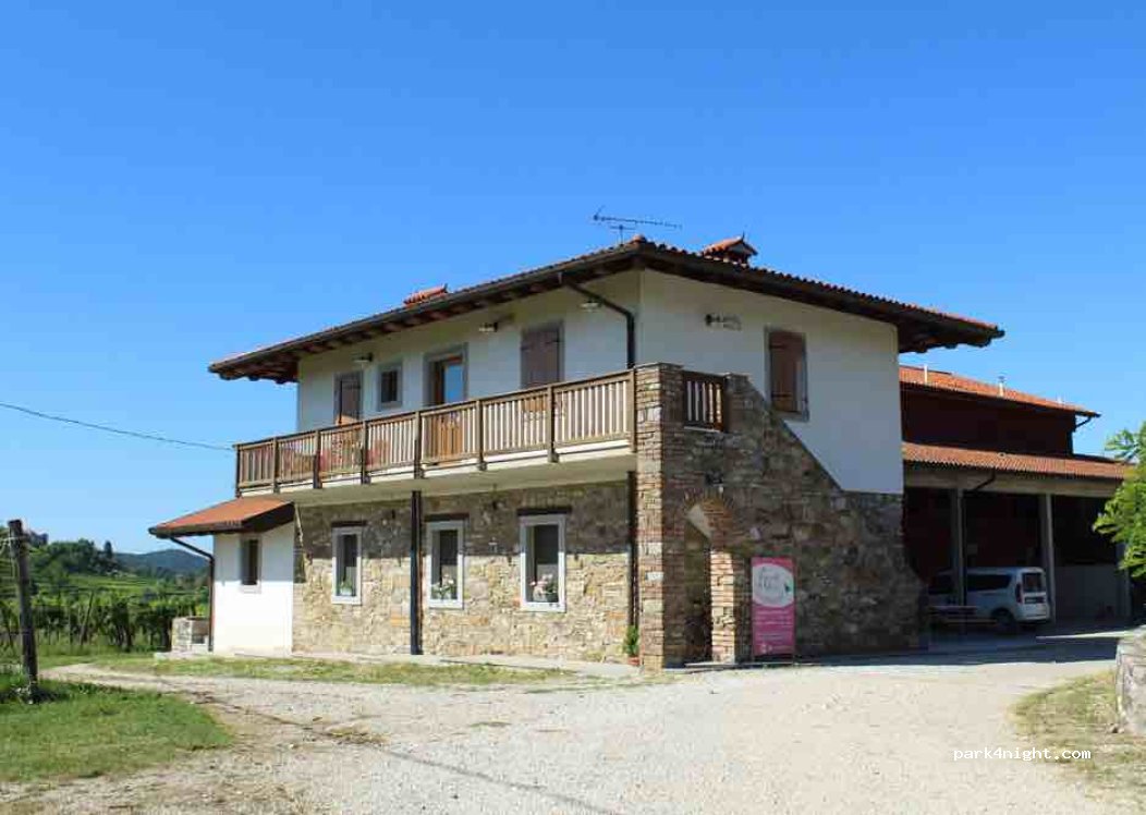 Camping Borgo dei Sapori di Irene Cencig - Agriturismo e Vino Biologico — foto
