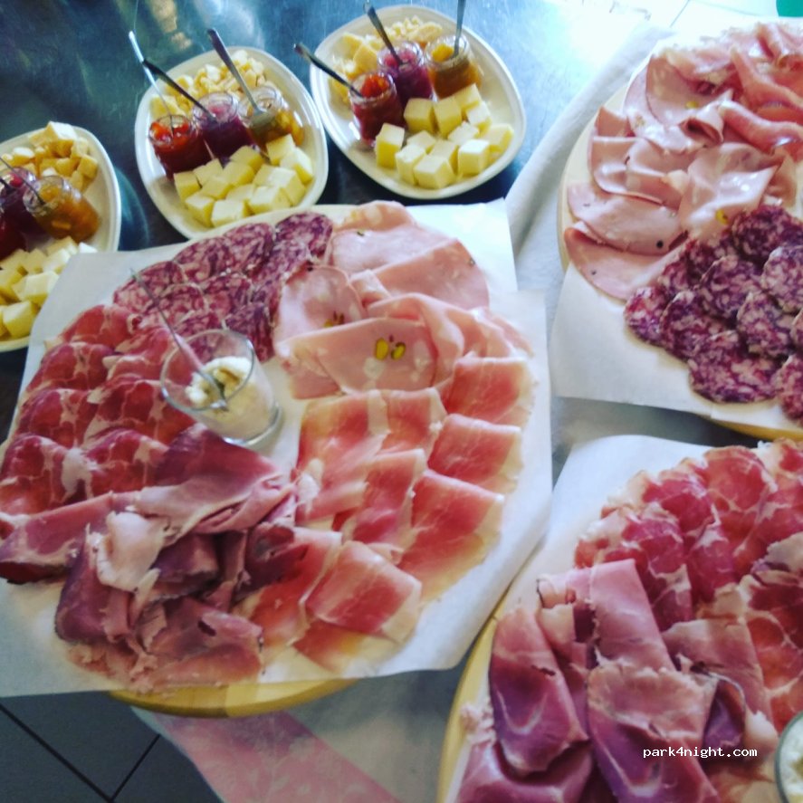 Camping Borgo dei Sapori di Irene Cencig - Agriturismo e Vino Biologico — foto 4