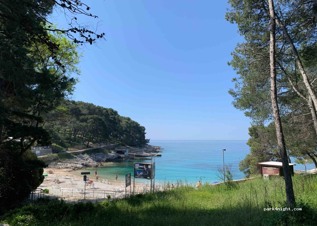 (51550) Mali Lošinj - 2 Ulica Sunčana uvala — foto