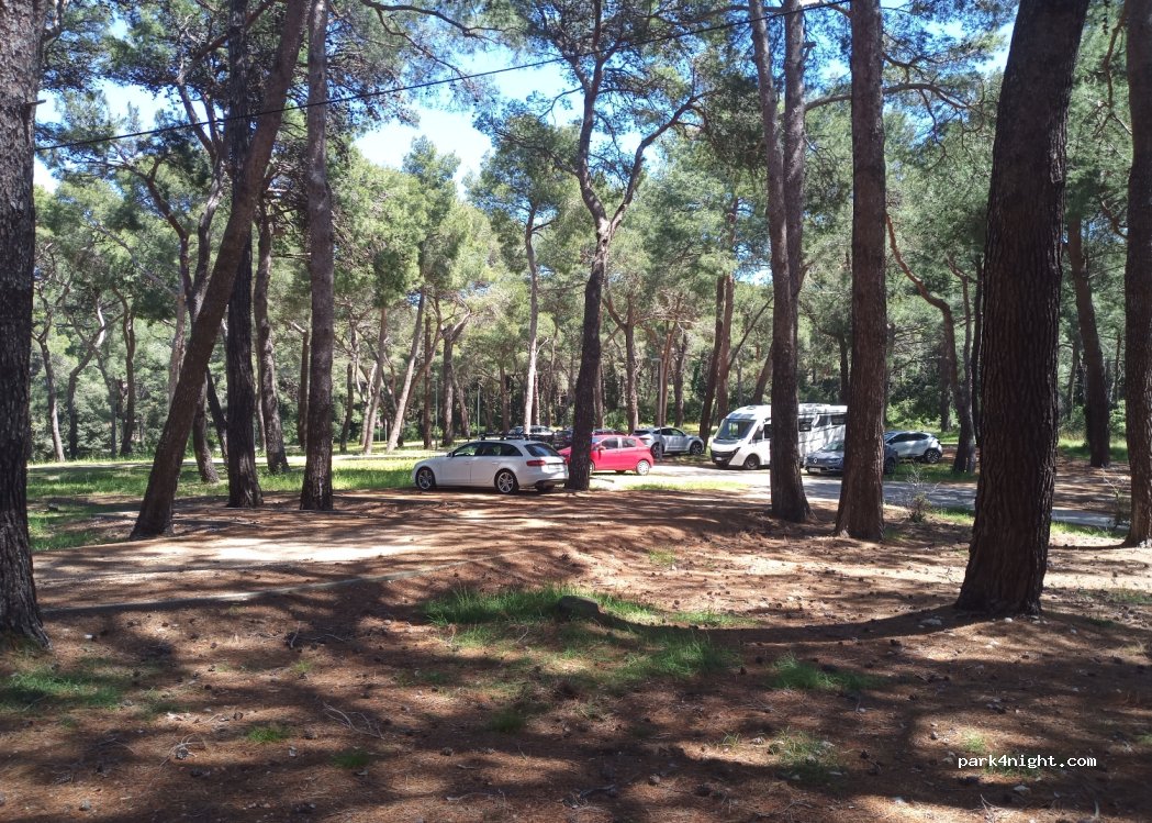 (51550) Mali Lošinj - 2 Ulica Sunčana uvala — foto 2