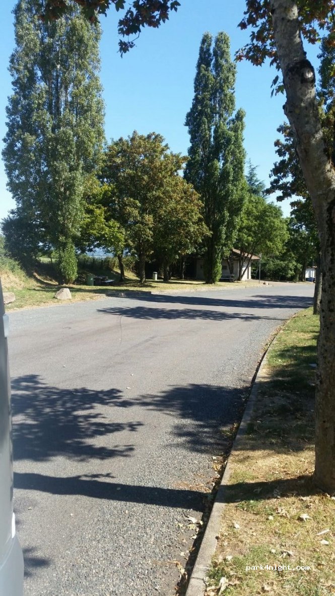(42620) Saint-Martin-d'Estréaux - 2546 Monplaisir — foto 2