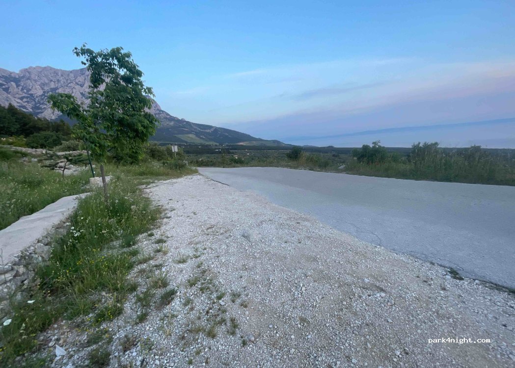(21320) Baška Voda - Unnamed Road — foto 2