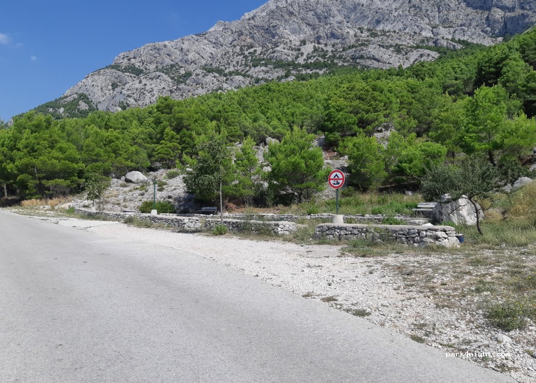 (21320) Baška Voda - Unnamed Road — foto 4