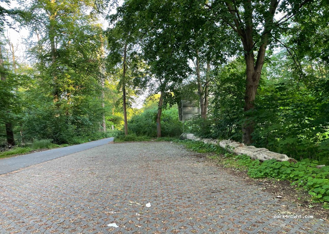 (60528) Frankfurt - Unnamed Road — foto 2