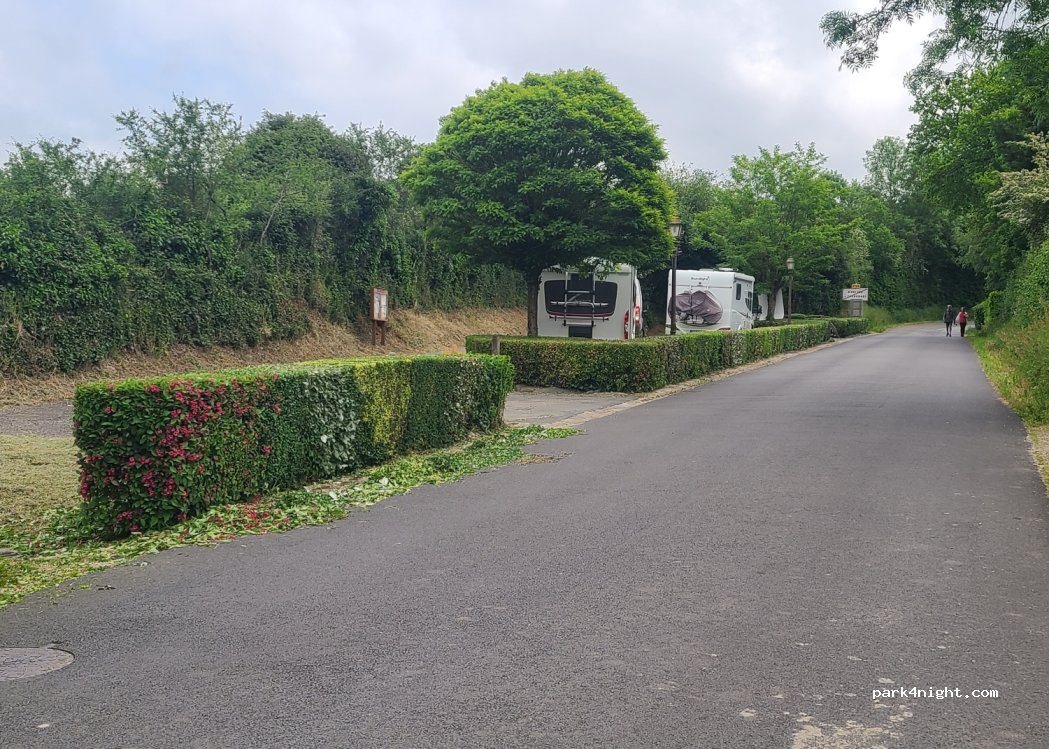 (72130) Moulins-le-Carbonnel - 1 Le Pont — foto