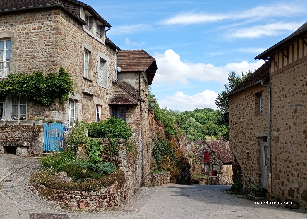 (72130) Moulins-le-Carbonnel - 1 Le Pont — foto 3