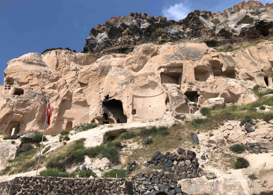 (50230) Tatların - Unnamed Road — foto
