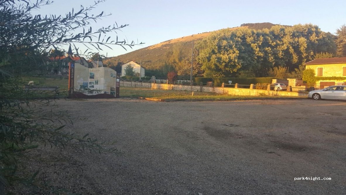 (01370) Pressiat - 1 En Boisset — foto