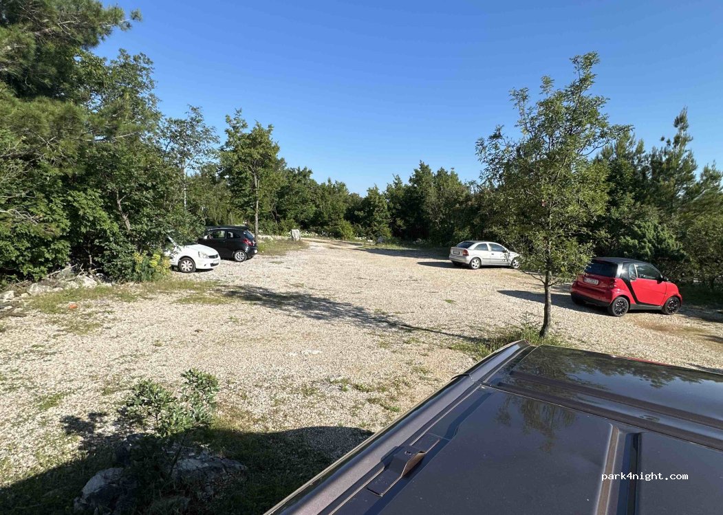 (51513) Omišalj - Unnamed Road — foto