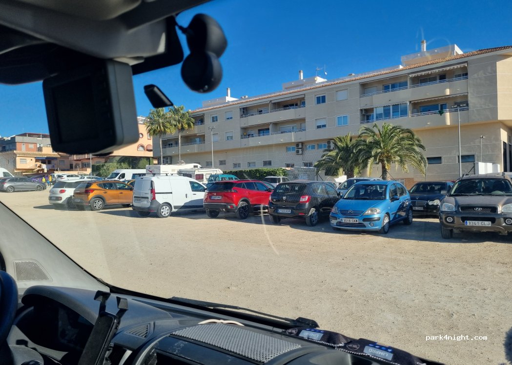 (03580) Alfaz del Pi - 15 Avenida País Valencià — foto 2