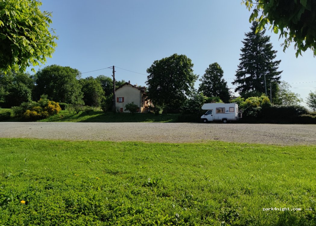(12200) Savignac - Unnamed Road — foto 2
