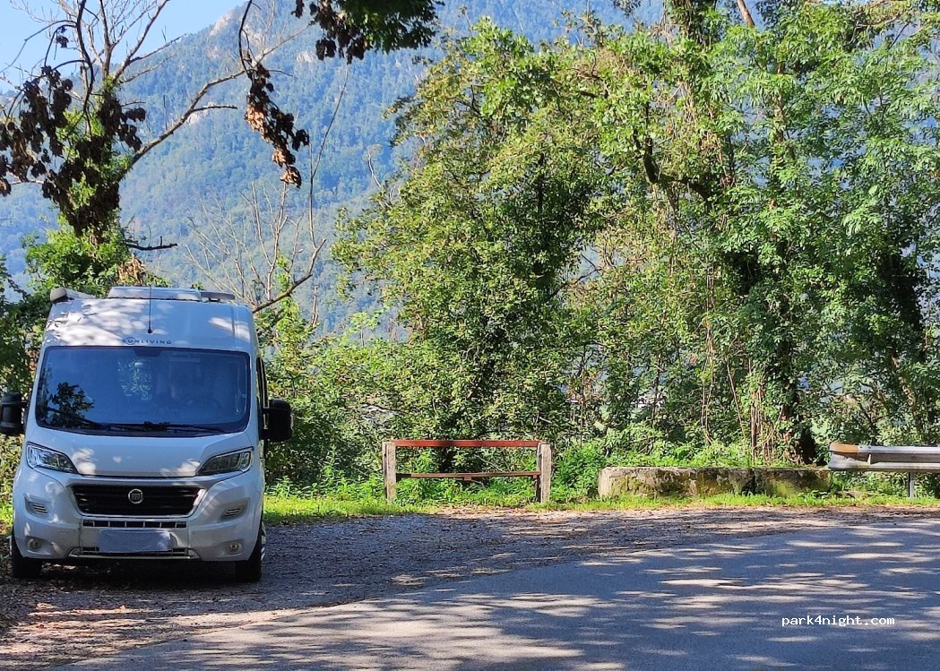 (5220) Tolmin - Brunov drevored — foto