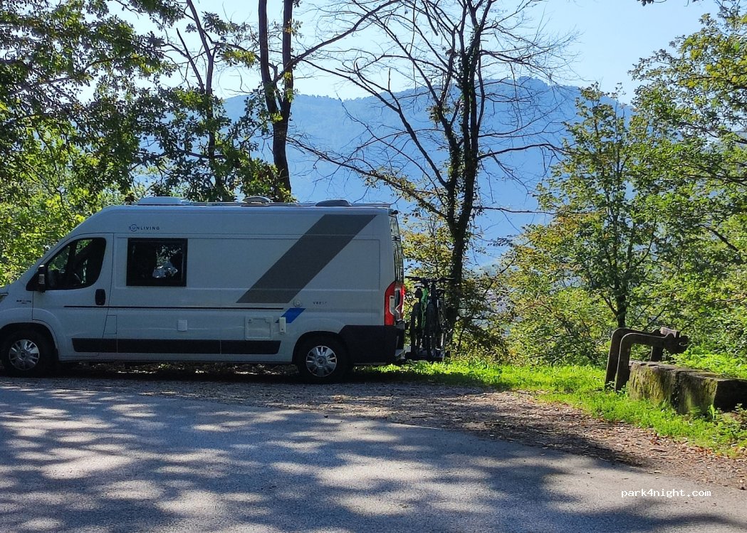 (5220) Tolmin - Brunov drevored — foto 2