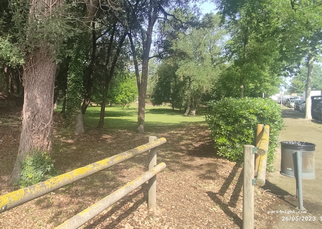 (17457) Riudellots de la Selva - 25 Plaça Sector Llevant — foto 2