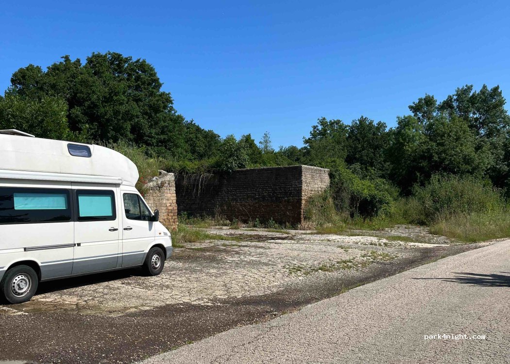 (58014) Manciano - Unnamed Road — foto
