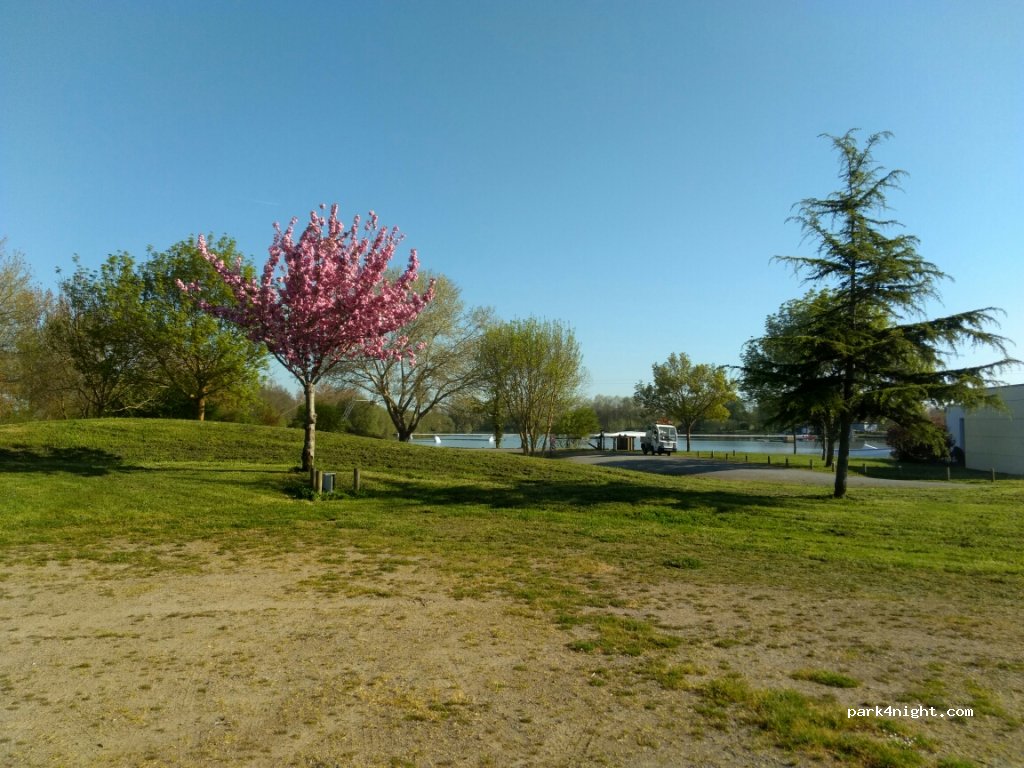 (44320) Saint-Viaud - 7 Rue du Parc des Sports — foto 2