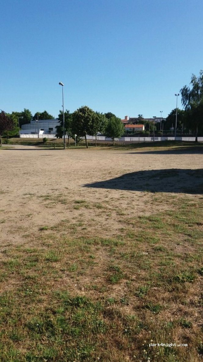 (44320) Saint-Viaud - 7 Rue du Parc des Sports — foto 3