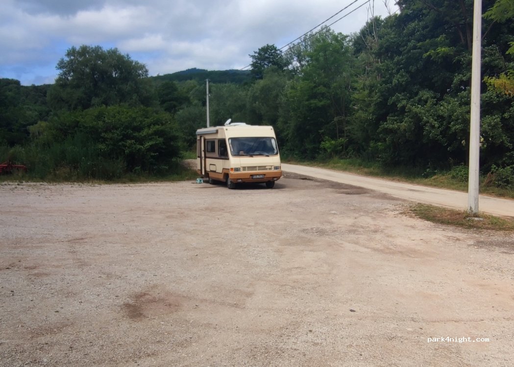 (12316) Milanovac - Put do Krupajskog vrela — foto 4