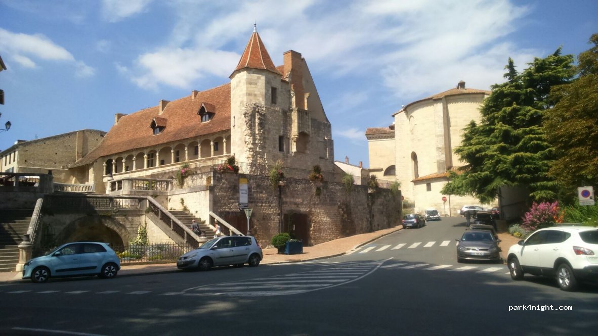 (47600) Nérac - Avenue de Lattre de Tassigny — foto 2