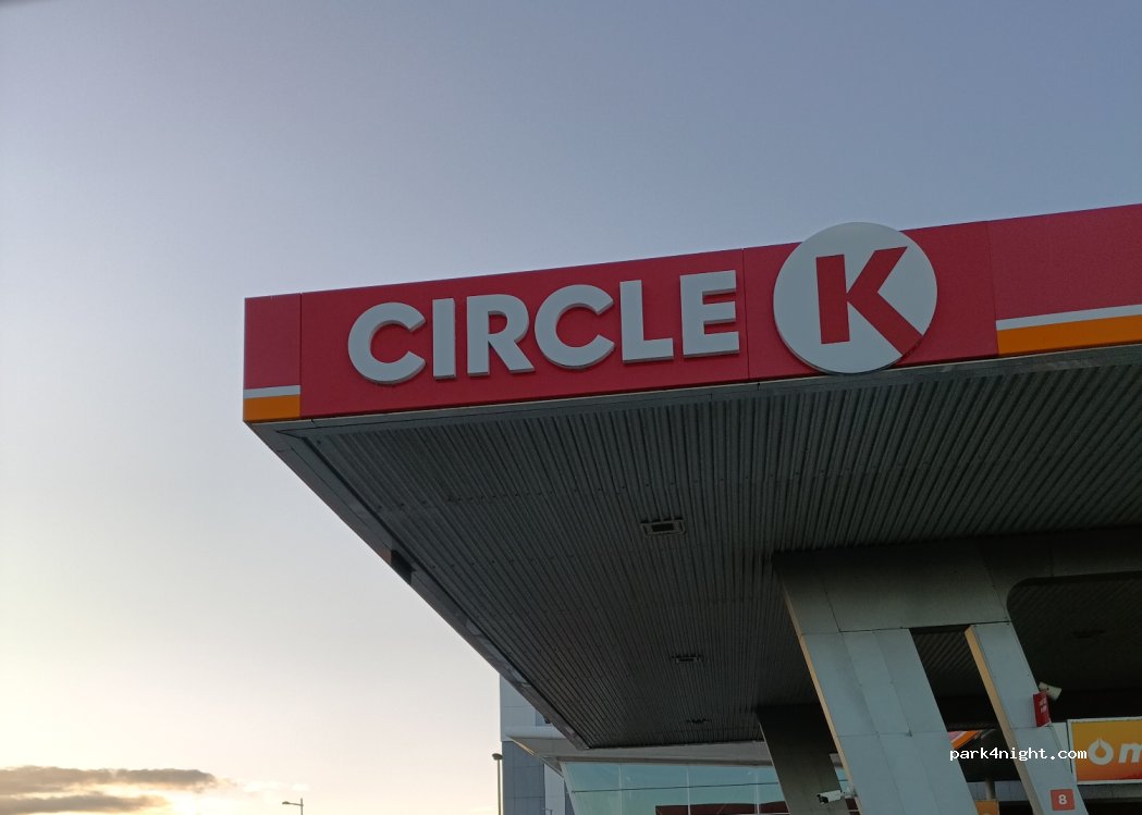 (K67 R6P8) Swords - 3 Cloghran Cottages — foto 3