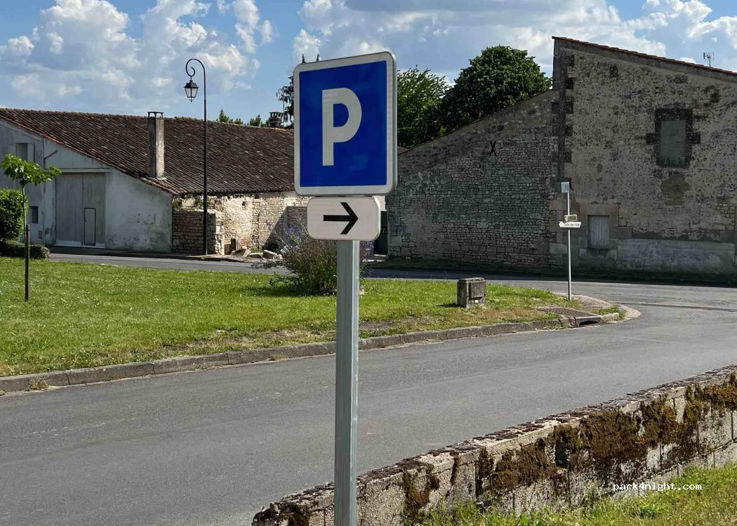 (17460) Berneuil - 3 Rue de la Mairie — foto 3