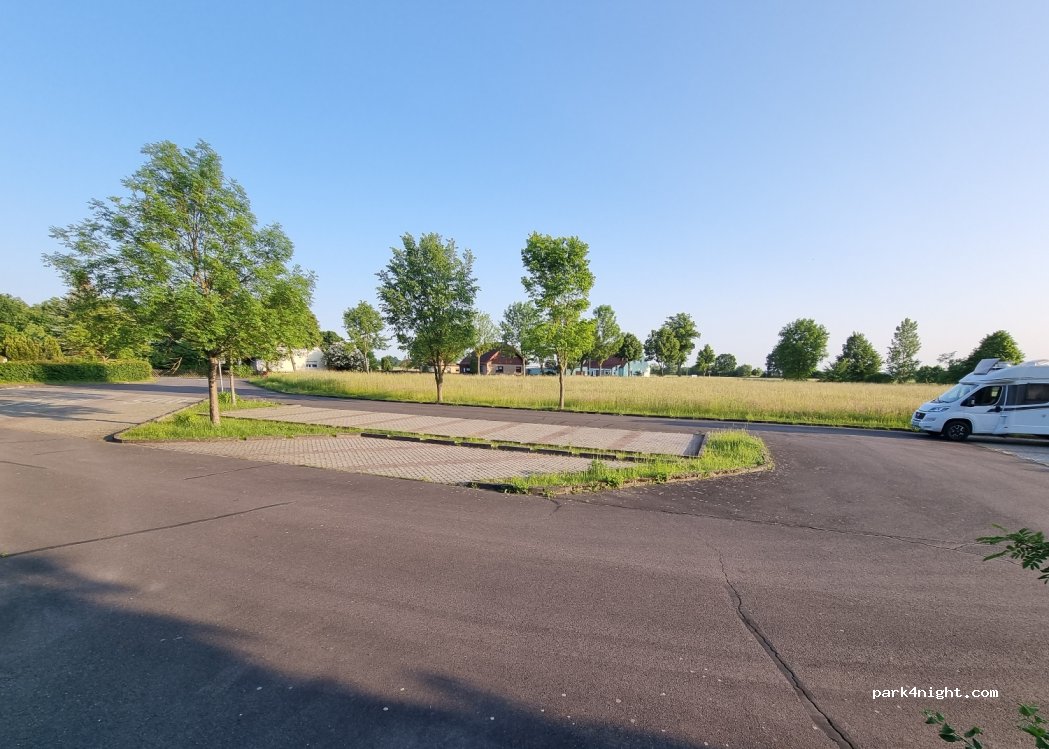 (15295) Ziltendorf - 2 Dorfstraße — foto 3