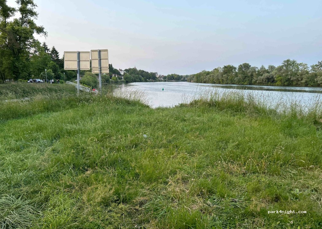 (39100) Dole - 80 Chemin du Canal du Rhône au Rhin — foto