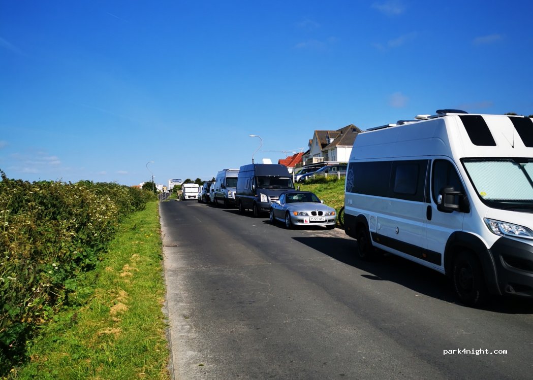 (BN2 5RJ) Brighton and Hove - 10 Roedean Way — foto 2