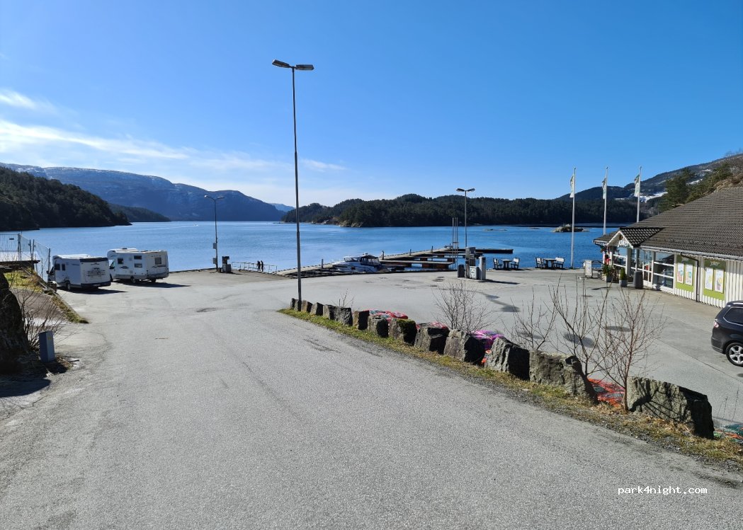 (4235)  - 19 Vatlandsvågen — foto