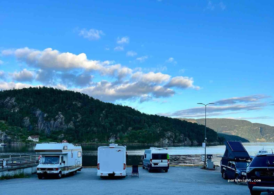 (4235)  - 19 Vatlandsvågen — foto 3