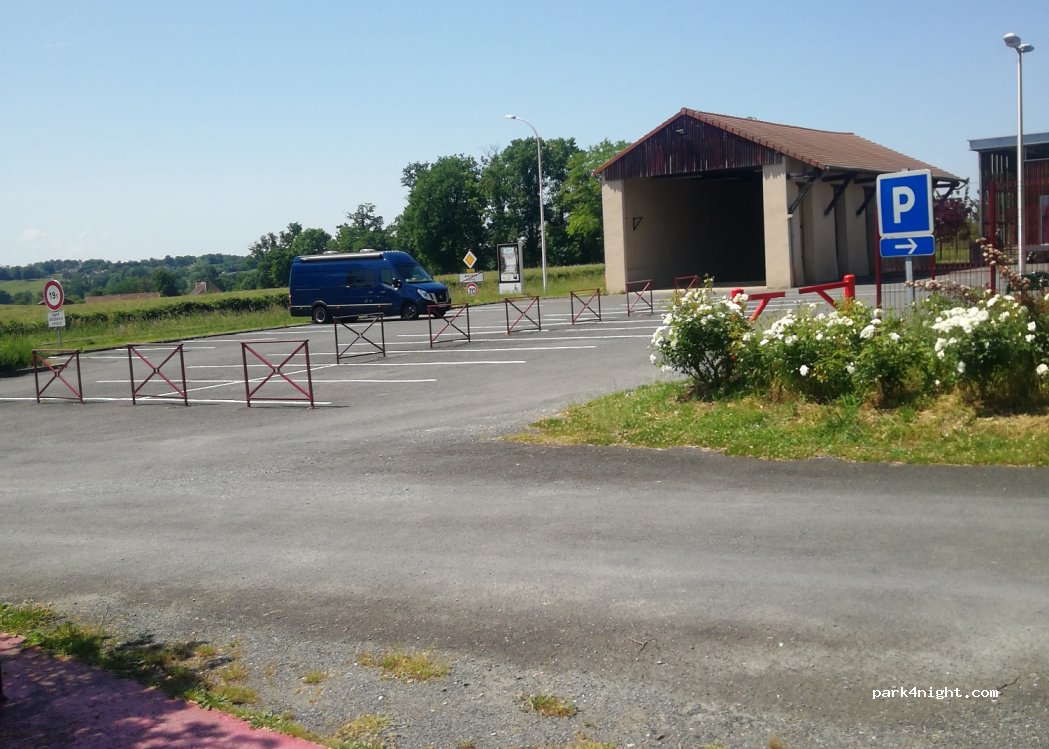 (87190) Magnac-Laval - 24 Avenue François Mitterrand — foto 2