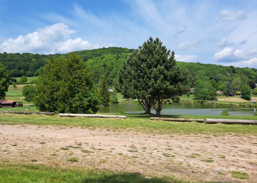 (36284) Hohenroda - 1 Schwarzengrunder Straße — foto