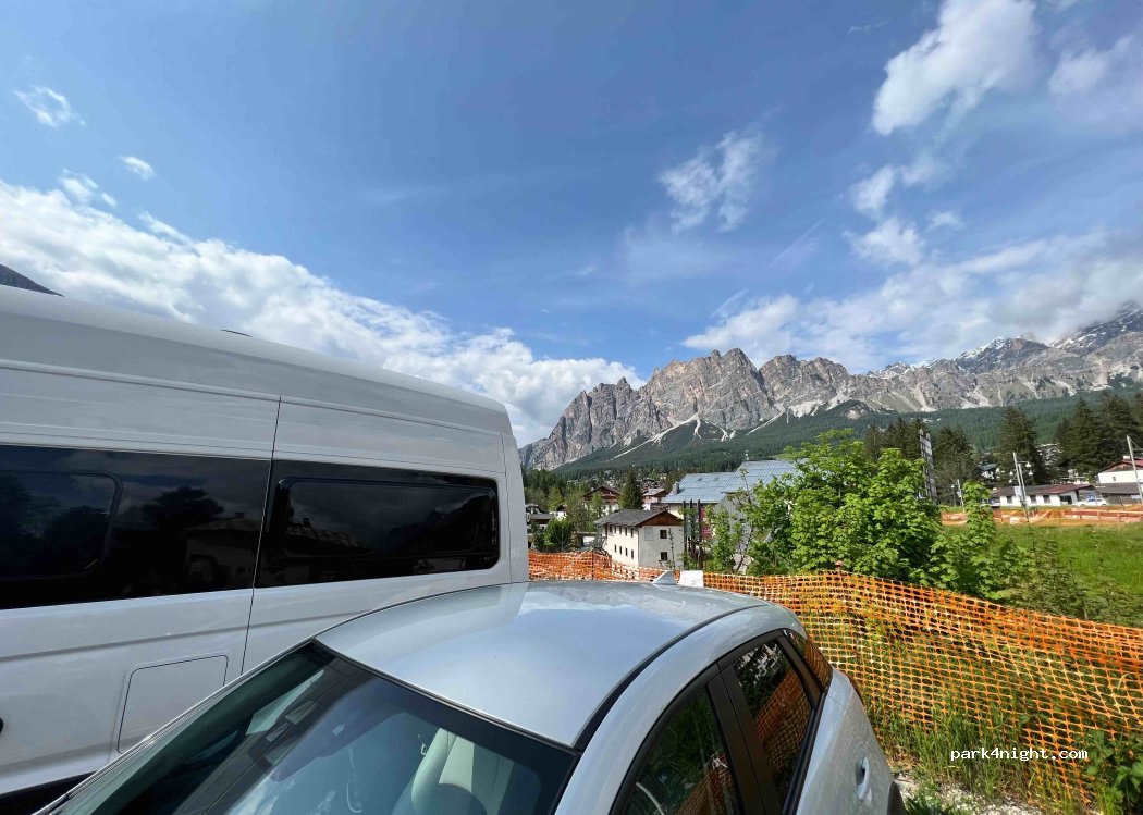 (32043) Cortina d'Ampezzo - 3 Via Lungoboite — foto