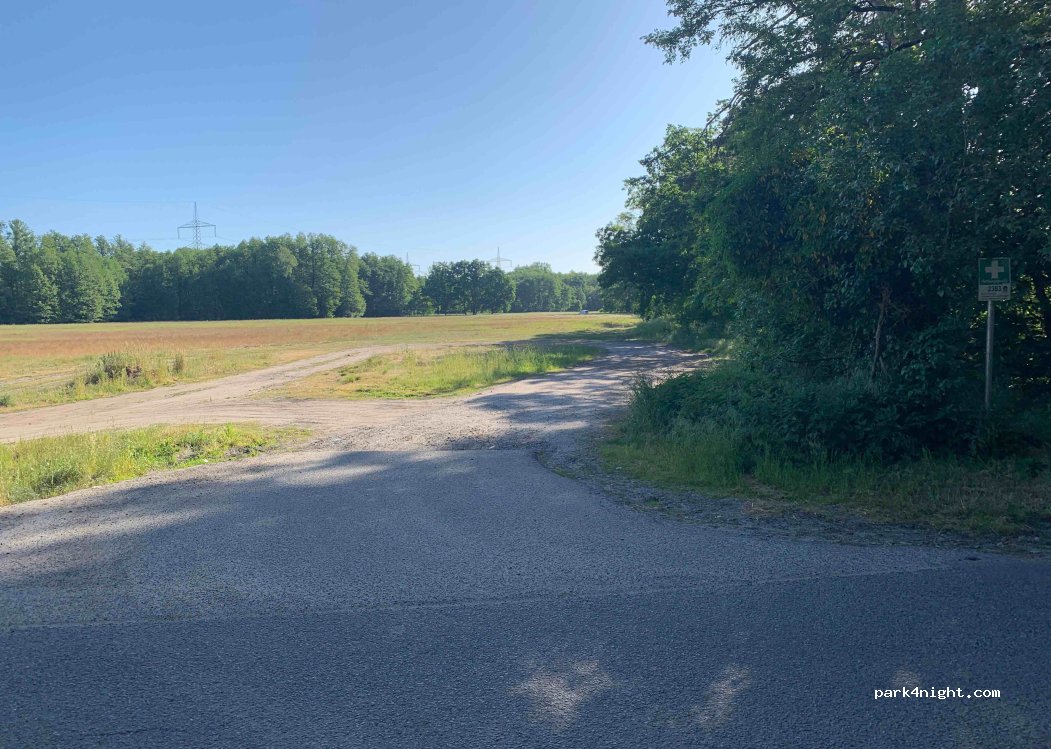 (15926) Luckau - Unnamed Road — foto