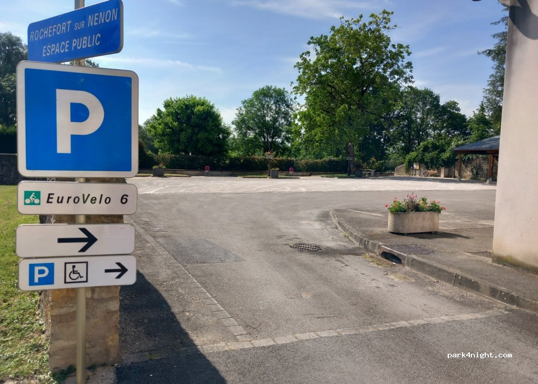 (39700) Rochefort-sur-Nenon - 2 Rue des Fleurs — foto