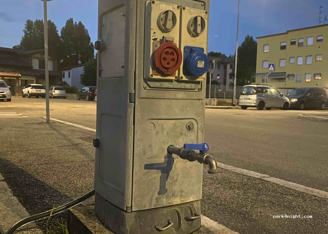 (40012) Calderara di Reno - Via Federico Fellini — foto 4