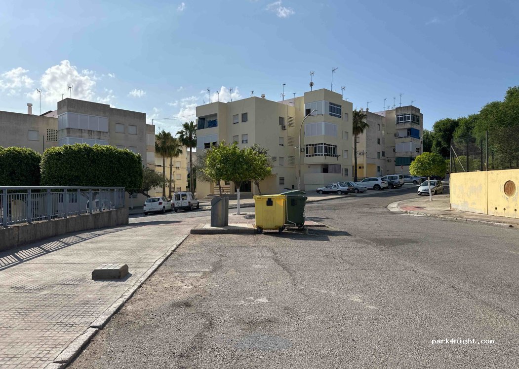 (41610) Arahal - 7 Plaza de las Flores — foto 3