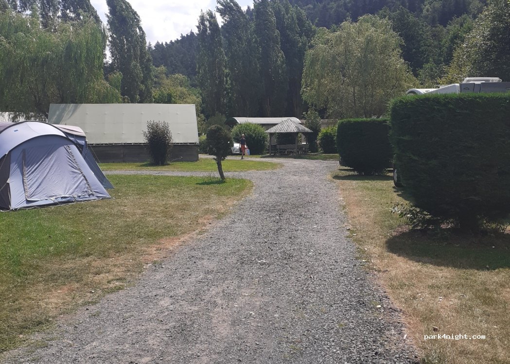Camping lac Chambon Les Bombes — foto 4