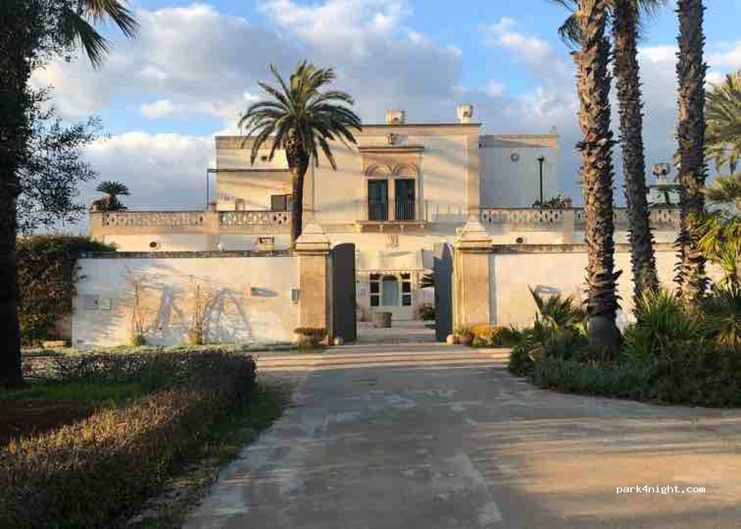 Ostuni - Area Sosta Camper Masseria Appia Traiana — foto