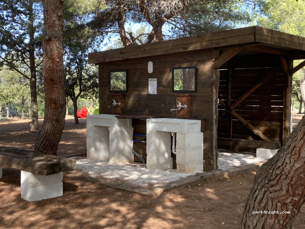 Ostuni - Area Sosta Camper Masseria Appia Traiana — foto 3