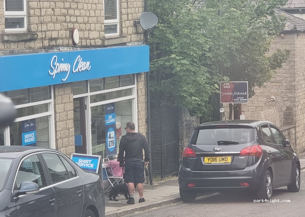 (SK13 8HY) Glossop - 76 Victoria Street — foto